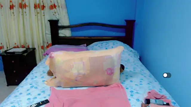 Lily Benet1 online show from 01-09-26, 12:35