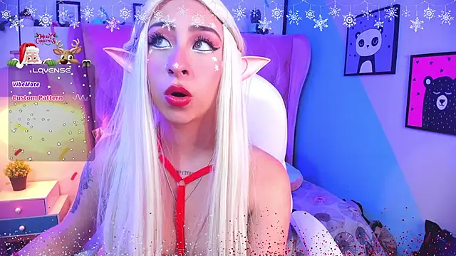 Snapshot of _cloe_martinez chatting on 12-21-24, 10:51 cloe martinez online show from 12-21-24, 10:51