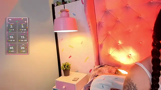 Snapshot of _cloe_martinez chatting on 02-08-25, 03:53 cloe martinez online show from 02-08-25, 03:53