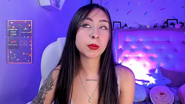 Snapshot of _cloe_martinez chatting on 02-16-25, 10:21 cloe martinez online show from 02-16-25, 10:21