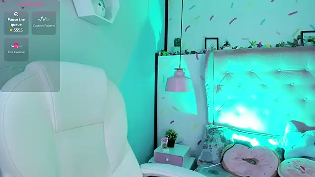 Snapshot of _cloe_martinez chatting on 03-19-25, 09:16 cloe martinez online show from 03-19-25, 09:16