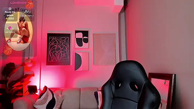 Snapshot of _cloe_martinez chatting on 09-20-25, 11:17 cloe martinez online show from 09-20-25, 11:17