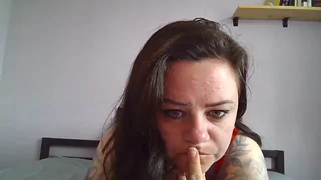 curvybrat93 online show from 07-21-26, 03:36