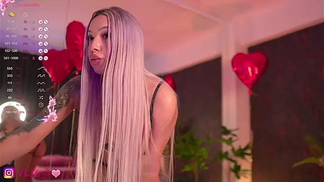 violettabunny03 online show from 02-18-25, 11:30