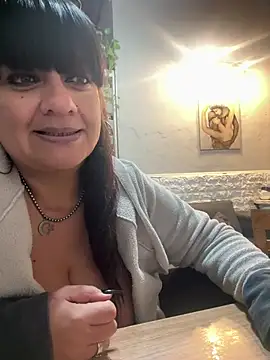 Snapshot of Sensualmente333 chatting on 07-14-26, 11:38 Sensualmente333 online show from 07-14-26, 11:38