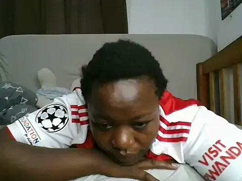 Snapshot of Horny_wifey254 chatting on 11-27-25, 09:00 Horny wifey254 online show from 11-27-25, 09:00