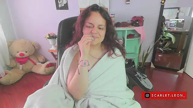 Scarletleon77 online show from 03-10-25, 06:01