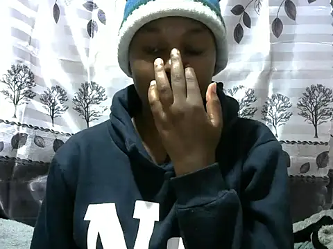 Snapshot of Sweet_kelsiey chatting on 02-08-25, 12:06 Sweet kelsiey online show from 02-08-25, 12:06