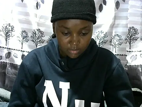 Snapshot of Sweet_kelsiey chatting on 02-25-25, 12:58 Sweet kelsiey online show from 02-25-25, 12:58