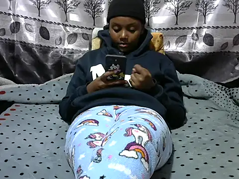 Snapshot of Sweet_kelsiey chatting on 02-27-25, 05:15 Sweet kelsiey online show from 02-27-25, 05:15