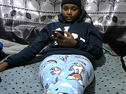 Snapshot of Sweet_kelsiey chatting on 02-28-25, 09:23 Sweet kelsiey online show from 02-28-25, 09:23