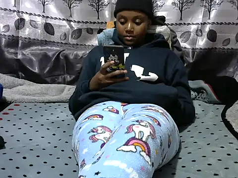 Snapshot of Sweet_kelsiey chatting on 03-01-25, 12:28 Sweet kelsiey online show from 03-01-25, 12:28