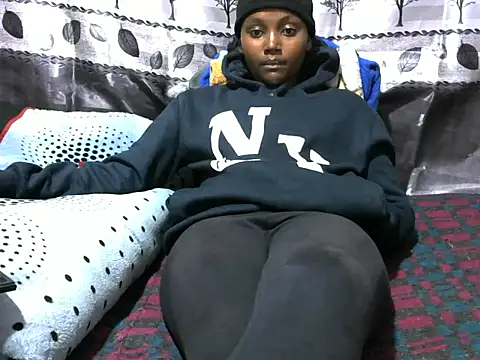 Snapshot of Sweet_kelsiey chatting on 03-15-25, 04:21 Sweet kelsiey online show from 03-15-25, 04:21