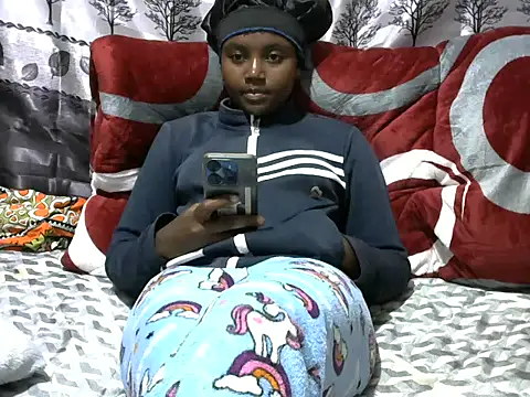 Snapshot of Sweet_kelsiey chatting on 10-03-25, 02:19 Sweet kelsiey online show from 10-03-25, 02:19