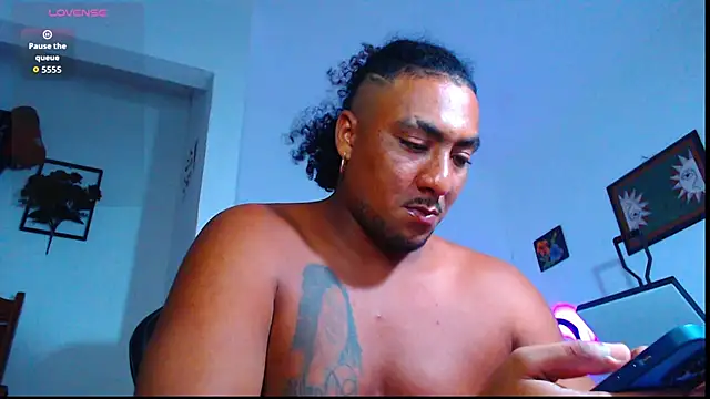 yosoy enzo2020 online show from 04-15-26, 03:46