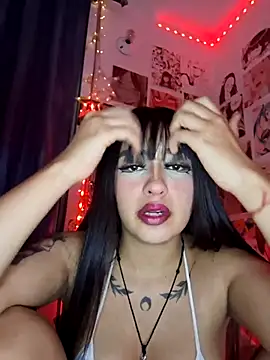 Snapshot of Hot_sophie_ chatting on 03-13-25, 03:11 Hot sophie  online show from 03-13-25, 03:11