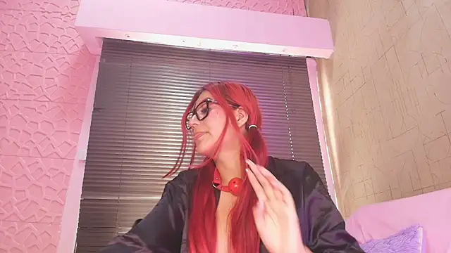 Snapshot of paulinasaeEnz chatting on 02-19-25, 06:43 paulinasaeEnz online show from 02-19-25, 06:43