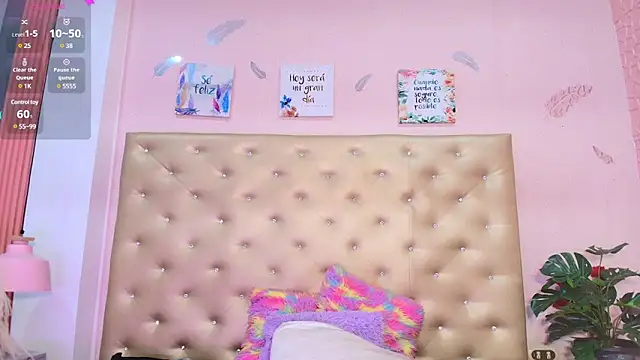 Snapshot of paulinasaeEnz chatting on 02-22-25, 12:08 paulinasaeEnz online show from 02-22-25, 12:08