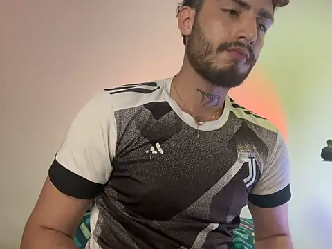 Snapshot of axel_giracr chatting on 12-14-24, 11:56 axel giracr online show from 12-14-24, 11:56