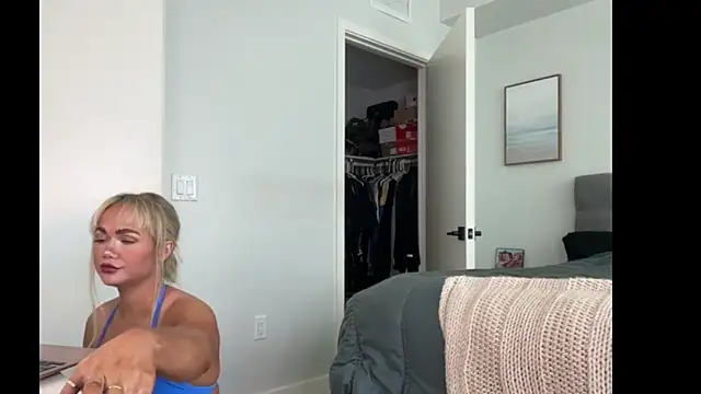 ElenaErickson online show from 04-08-26, 08:53