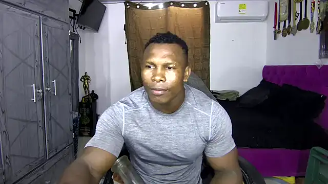 MedellinBlackx online show from 10-23-25, 05:23