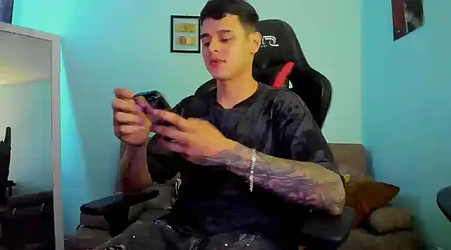 E Moon online show from 12-18-24, 06:43