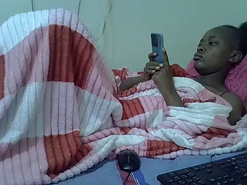 Snapshot of just_nuru chatting on 12-16-25, 07:35 just nuru online show from 12-16-25, 07:35