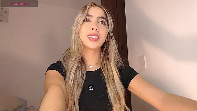 Snapshot of Marian_se chatting on 01-18-26, 09:18 Marian se online show from 01-18-26, 09:18