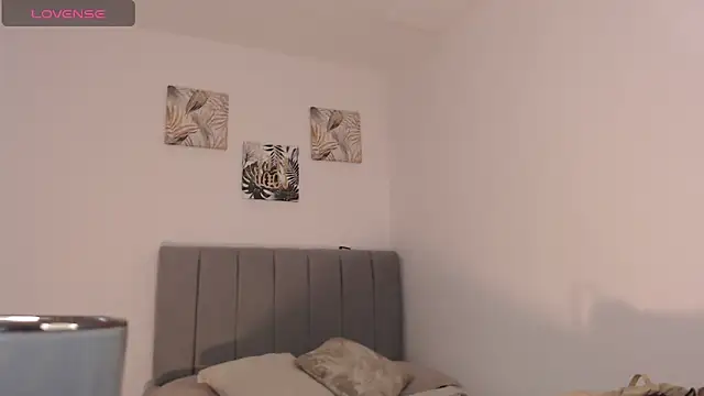 Snapshot of Marian_se chatting on 02-14-26, 04:26 Marian se online show from 02-14-26, 04:26