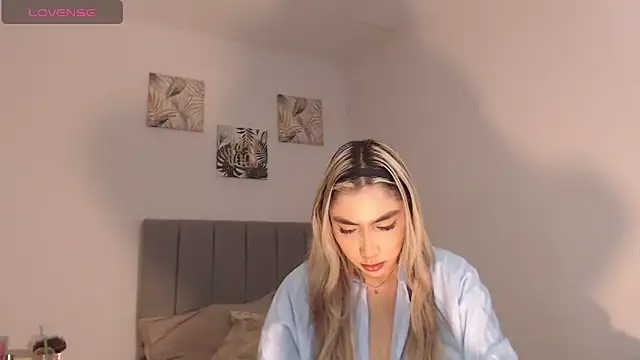 Snapshot of Marian_se chatting on 03-30-26, 01:39 Marian se online show from 03-30-26, 01:39