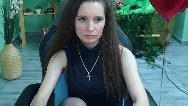 Snapshot of Miss_Barbara_ chatting on 02-15-25, 01:31 Miss Barbara online show from 02-15-25, 01:31