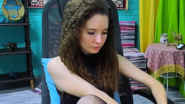 Snapshot of Miss_Barbara_ chatting on 02-18-25, 10:27 Miss Barbara online show from 02-18-25, 10:27