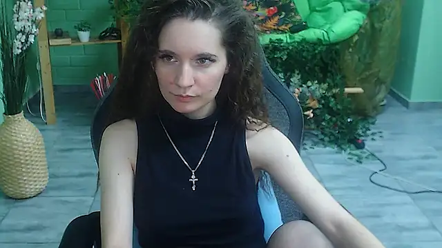 Snapshot of Miss_Barbara_ chatting on 02-18-25, 08:36 Miss Barbara online show from 02-18-25, 08:36