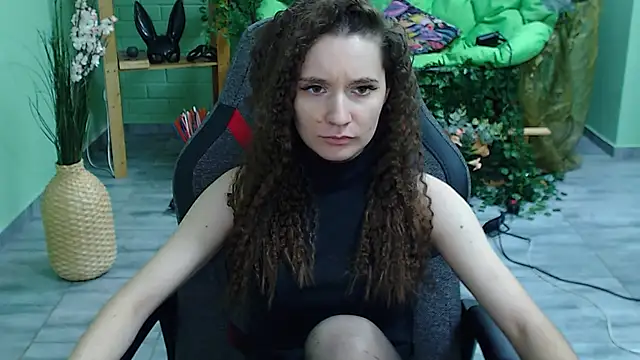 Snapshot of Miss_Barbara_ chatting on 02-20-25, 09:44 Miss Barbara online show from 02-20-25, 09:44