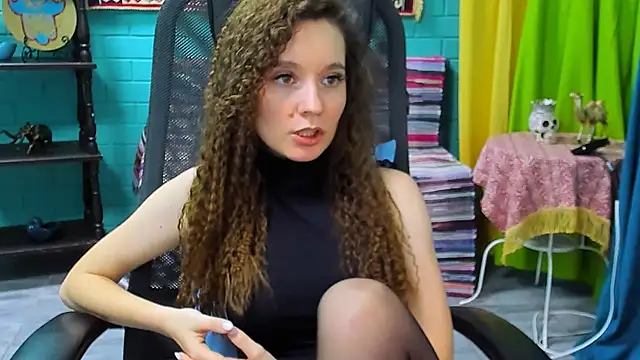 Snapshot of Miss_Barbara_ chatting on 02-24-25, 05:31 Miss Barbara online show from 02-24-25, 05:31