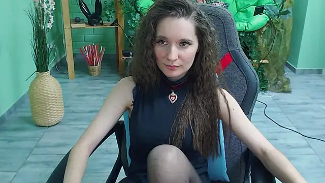 Snapshot of Miss_Barbara_ chatting on 02-28-25, 11:34 Miss Barbara online show from 02-28-25, 11:34