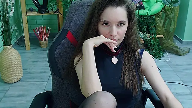 Snapshot of Miss_Barbara_ chatting on 03-03-25, 10:52 Miss Barbara online show from 03-03-25, 10:52