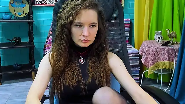 Snapshot of Miss_Barbara_ chatting on 03-04-25, 12:01 Miss Barbara online show from 03-04-25, 12:01