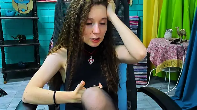 Snapshot of Miss_Barbara_ chatting on 03-06-25, 08:05 Miss Barbara online show from 03-06-25, 08:05