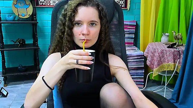 Snapshot of Miss_Barbara_ chatting on 03-10-25, 09:53 Miss Barbara online show from 03-10-25, 09:53