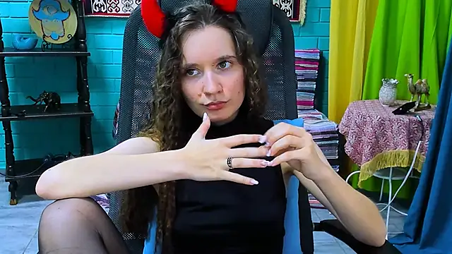 Snapshot of Miss_Barbara_ chatting on 03-11-25, 06:30 Miss Barbara online show from 03-11-25, 06:30