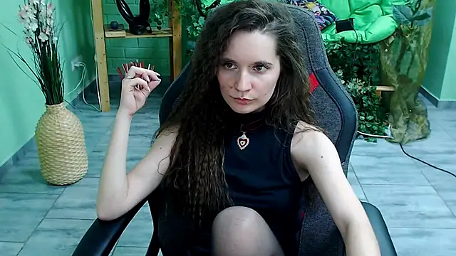 Snapshot of Miss_Barbara_ chatting on 03-12-25, 12:42 Miss Barbara online show from 03-12-25, 12:42