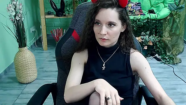 Snapshot of Miss_Barbara_ chatting on 03-15-25, 12:15 Miss Barbara online show from 03-15-25, 12:15