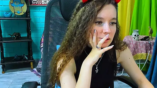 Snapshot of Miss_Barbara_ chatting on 03-17-25, 04:01 Miss Barbara online show from 03-17-25, 04:01