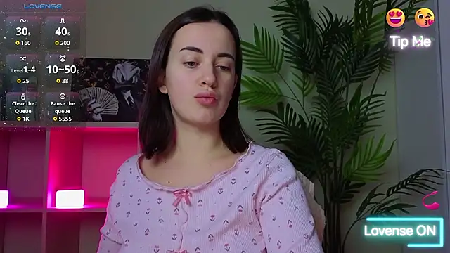 SweetieKendl online show from 02-11-26, 10:04