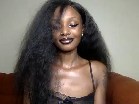 mavelous mia online show from 06-19-26, 04:22