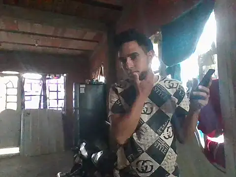 Snapshot of jhonnyhot_69 chatting on 02-02-26, 09:35 jhonnyhot 69 online show from 02-02-26, 09:35