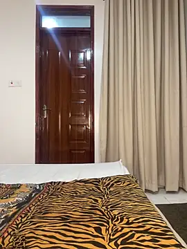 hot daily online show from 04-11-26, 09:52