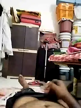 Snapshot of findmemylove chatting on 01-08-25, 07:56 findmemylove online show from 01-08-25, 07:56