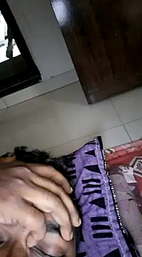 Snapshot of findmemylove chatting on 01-13-25, 08:04 findmemylove online show from 01-13-25, 08:04